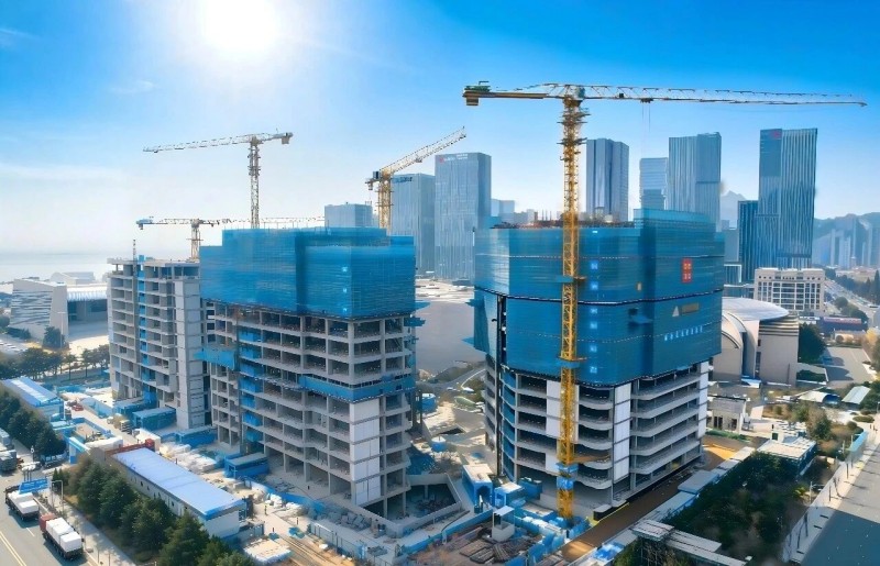 Celebre grandiosamente a exitosa estrutura básica do Centro de innovación Qingdao Fortune Finance