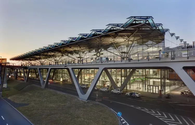 Terminal de aceiro EPC de apoio ao aeroporto