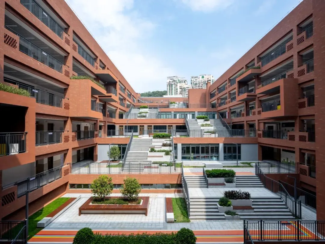Construción de aceiro da escola secundaria totalmente funcional