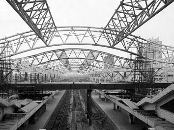 Estación de tren de estrutura lixeira prefabricada de aceiro