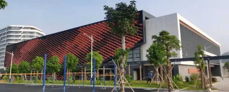 Ximnasio de estrutura de armazón espacial