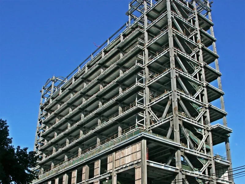 Edificio Residencial con estructura de aceiro