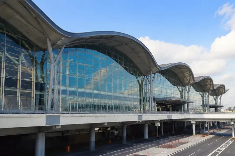Construcción de terminal de cruceiros de estrutura de aceiro