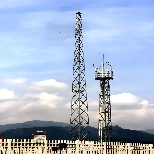 Torre de medición do vento de aceiro